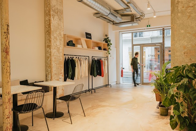 Safe Urban Concept — Cafés, Friperie in 75003